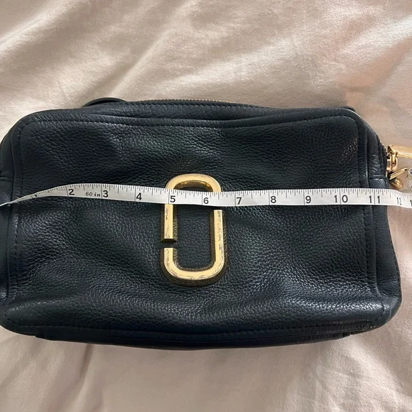 Marc Jacobs Black and Gold Crossbody camera bag - Picture 9 of 12